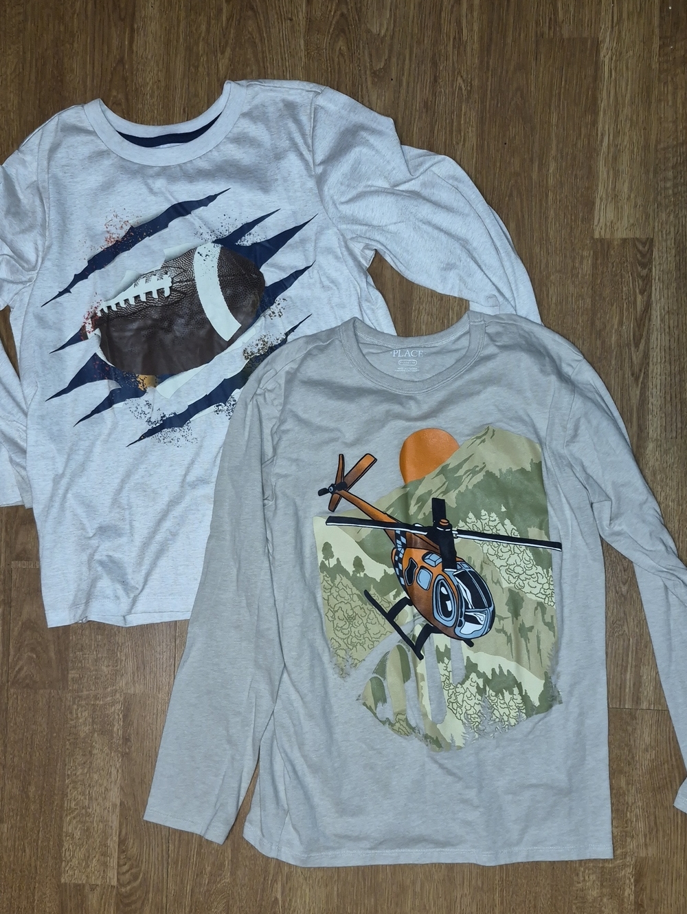 Beige Long Sleeve Graphic Tees Size XL